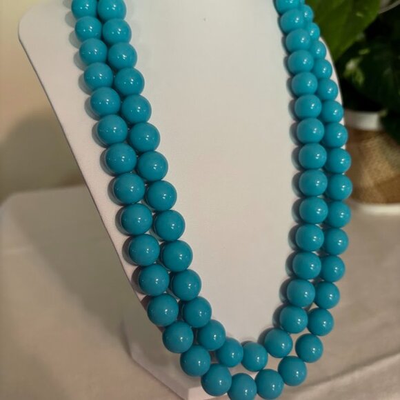 Beautiful Turquoise Color Necklace (42") for any occasion - Picture 8 of 16